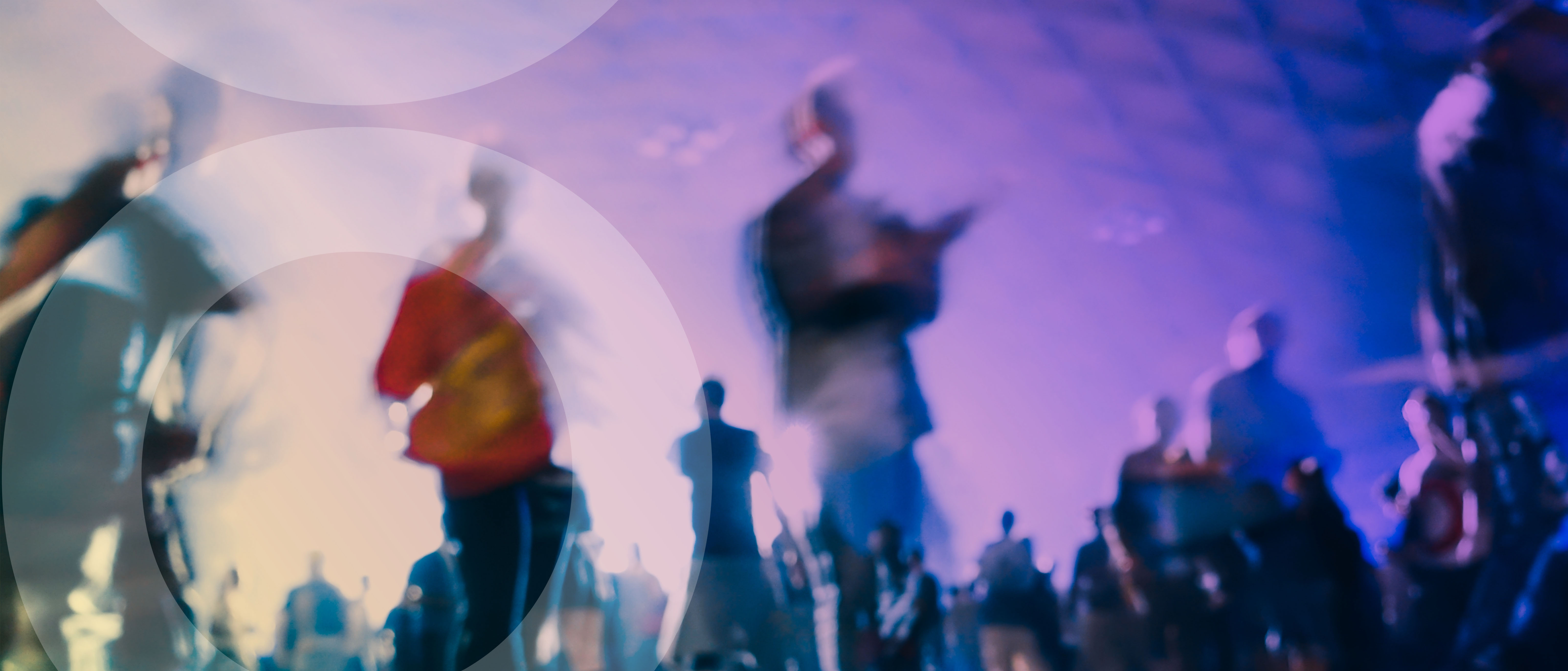 Menschen auf einem B2B Convention