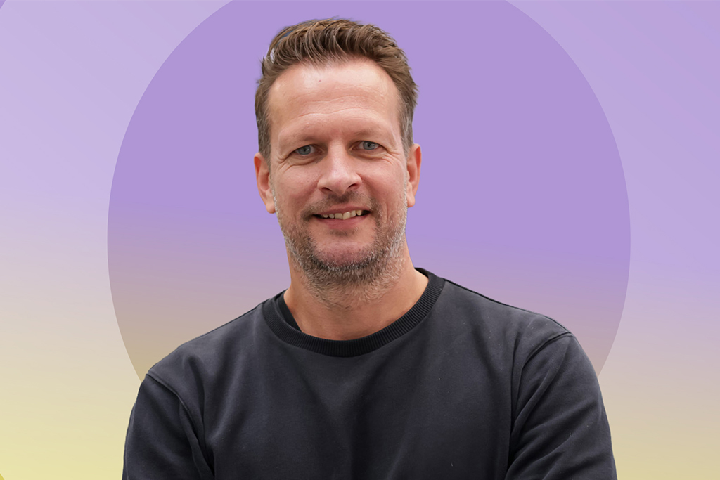 Ein Portrait von Benjamin Birker von butterfly & elephant für ECR iN MOTiON