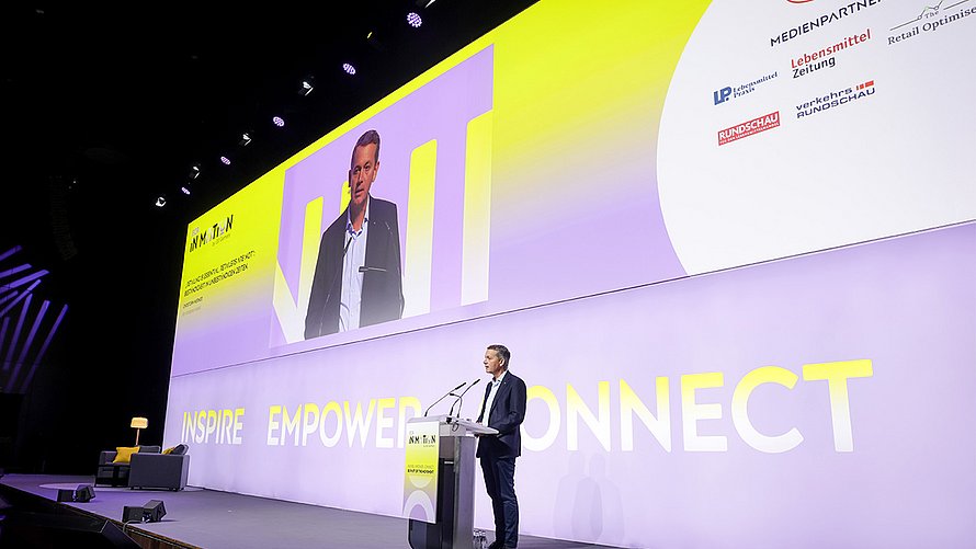 Christoph Werner mit seinem Vortrag auf der MOTiON Stage bei ECR iN MOTiON 2026